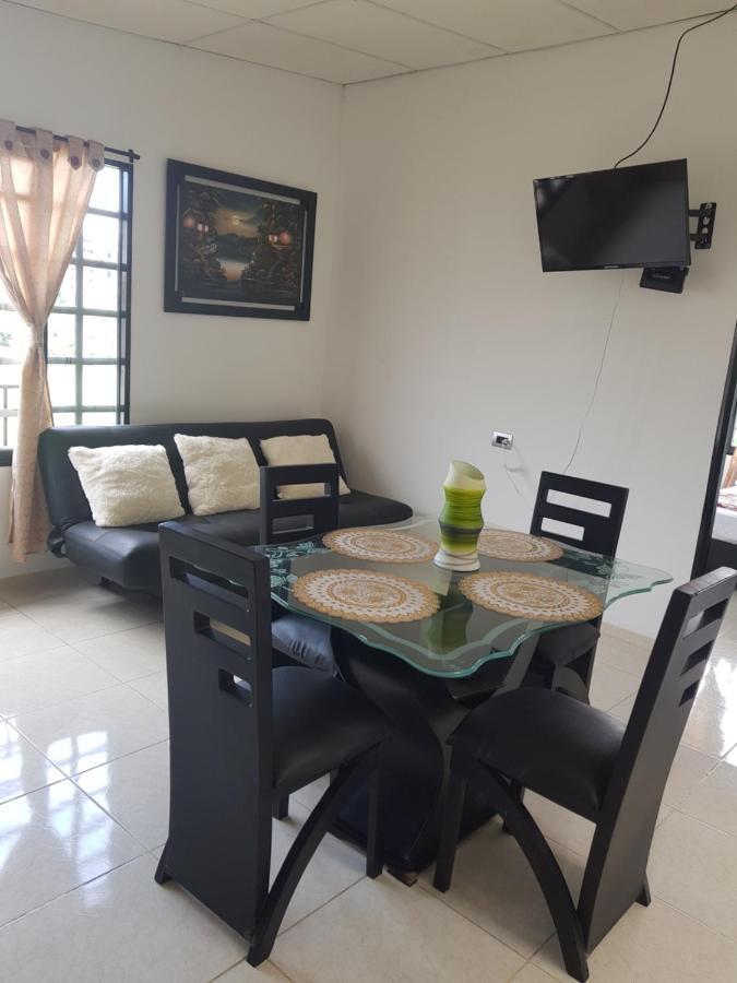 Apartamentos Williams Santa Rosa de Cabal Buitenkant foto